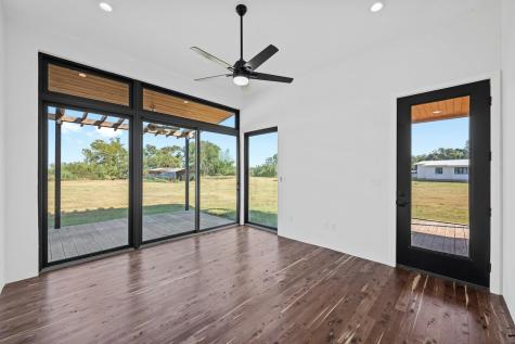 1802 Man O War Drive Del Valle TX 78617