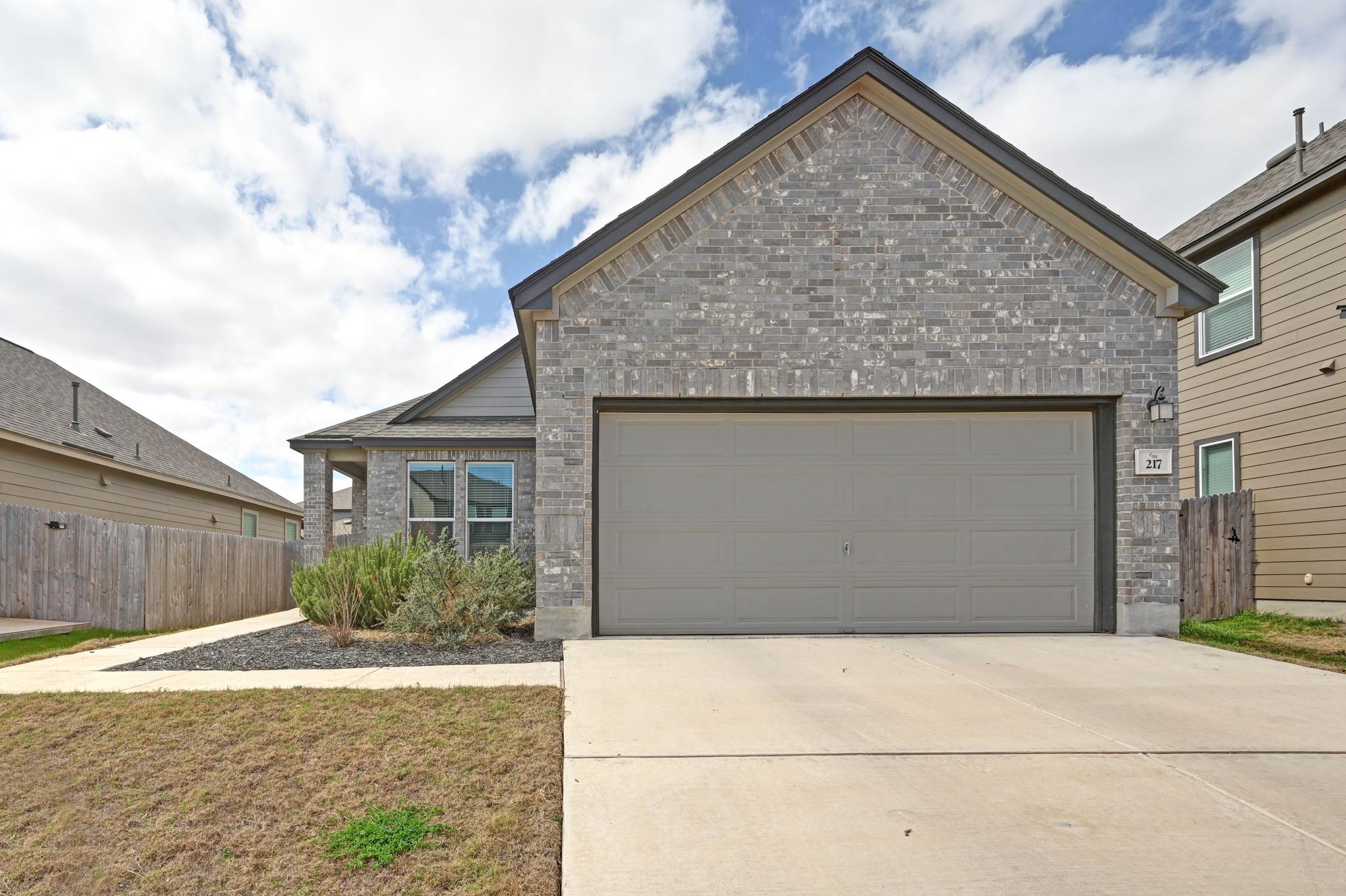 217 Summit Drive Lockhart TX 78644