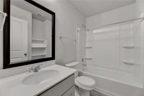 252-B Fieldwood Drive Buda TX 78610