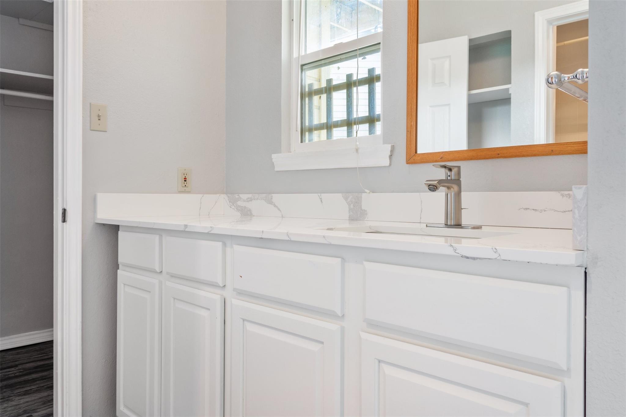 5303 Indio Cove Austin TX 78745