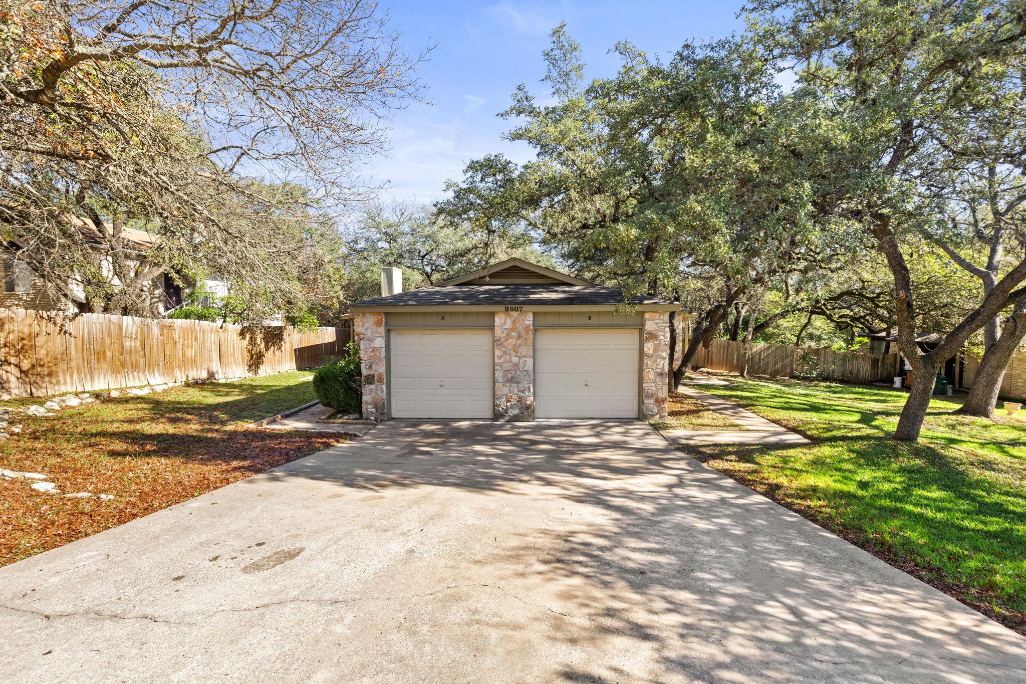 9807 Hundred Oaks Circle Austin TX 78750