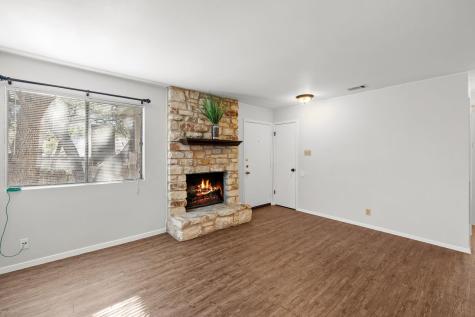 9807 Hundred Oaks Circle Austin TX 78750