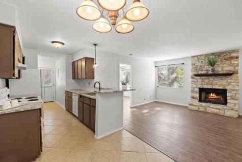 9807 Hundred Oaks Circle Austin TX 78750