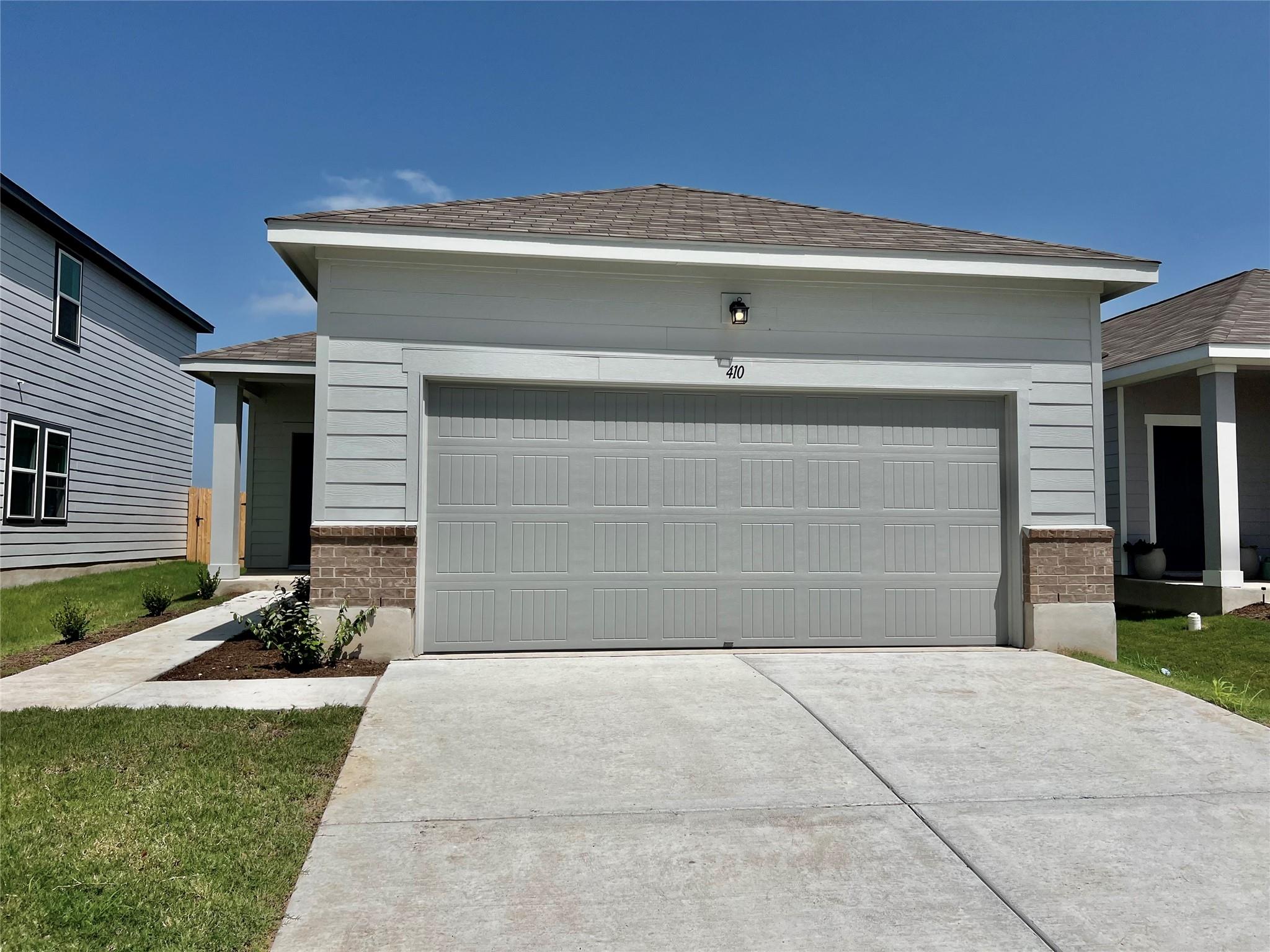 410 Plateau Street Maxwell TX 78656