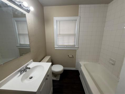 504 W Saint Johns Avenue Austin TX 78752