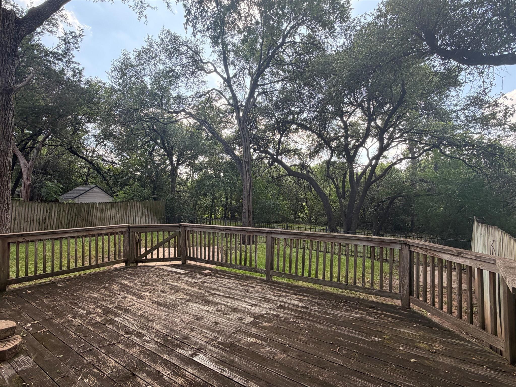 7422 Dallas Drive Austin TX 78729