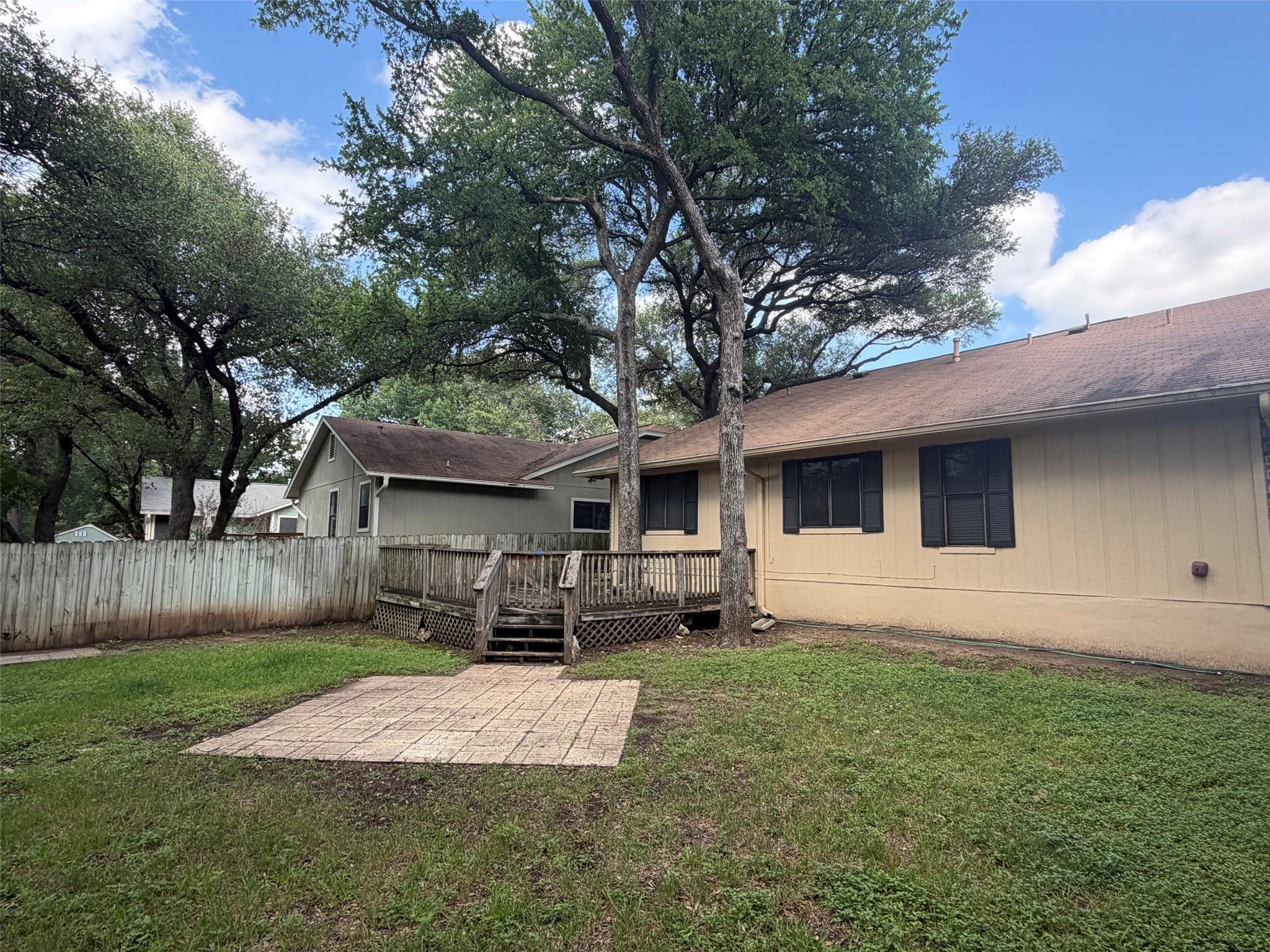 7422 Dallas Drive Austin TX 78729
