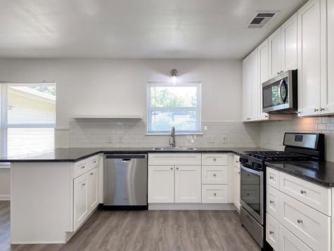 1605 Sweetbriar Avenue Austin TX 78723