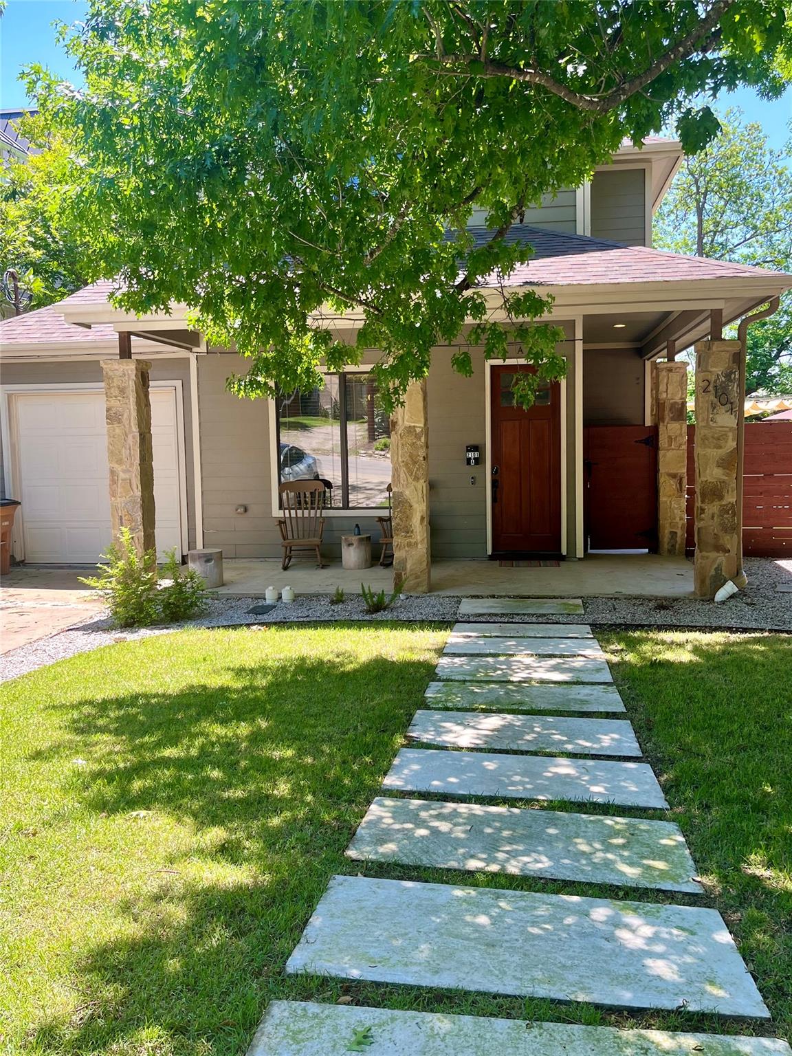 2101 E 20th Street Austin TX 78722