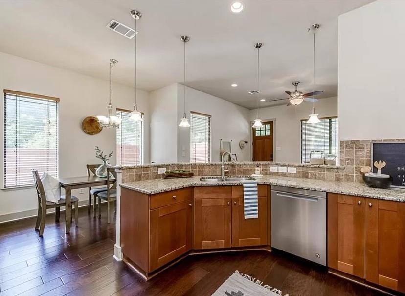2101 E 20th Street Austin TX 78722