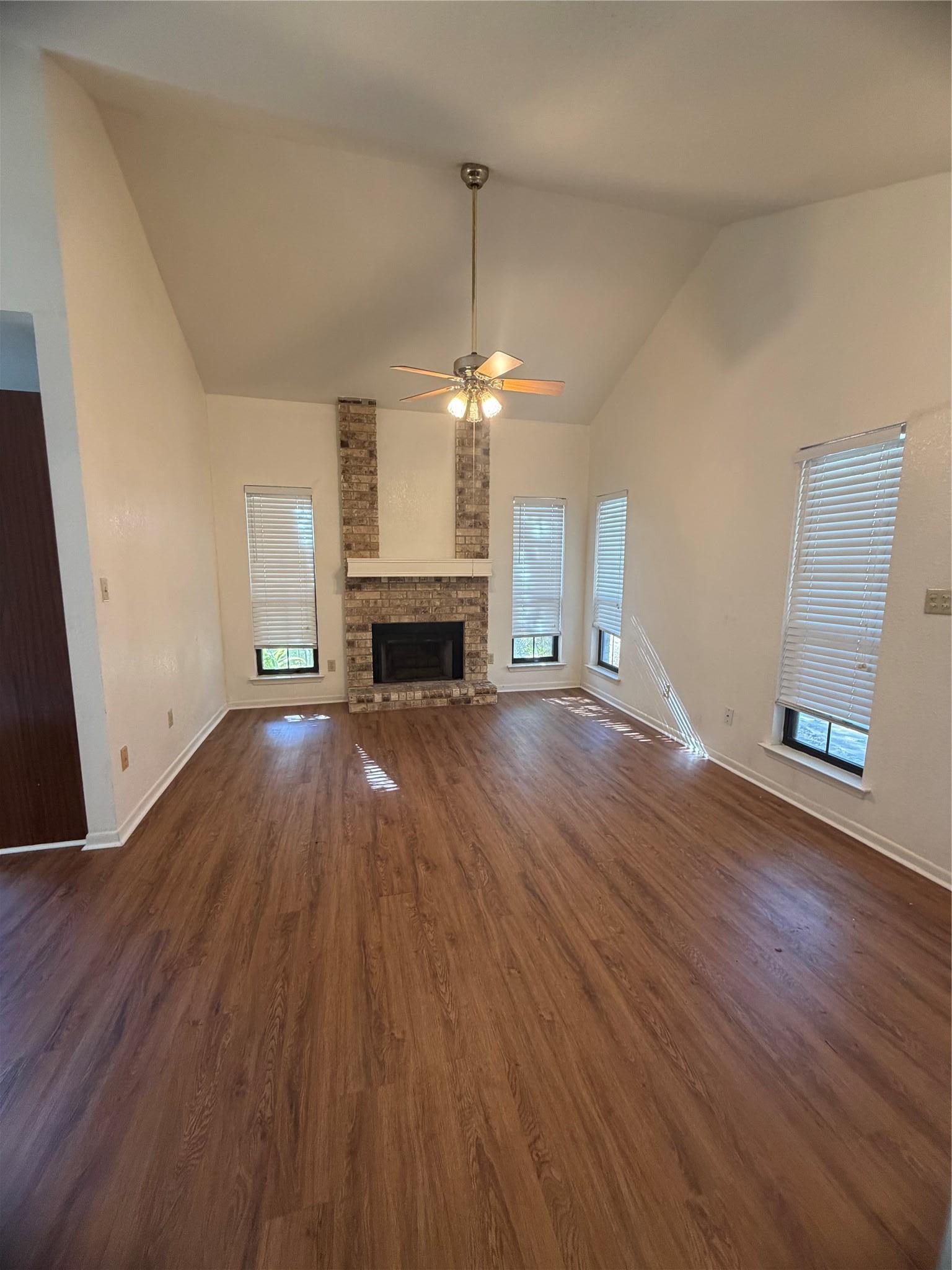 728 W San Antonio Street Lockhart TX 78644