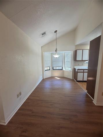 728 W San Antonio Street Lockhart TX 78644