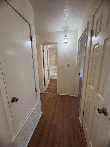 728 W San Antonio Street Lockhart TX 78644
