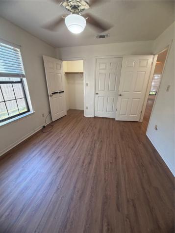 728 W San Antonio Street Lockhart TX 78644