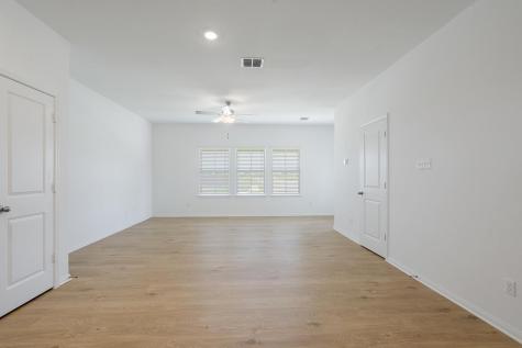 109 Desert Hare Drive Jarrell TX 76537