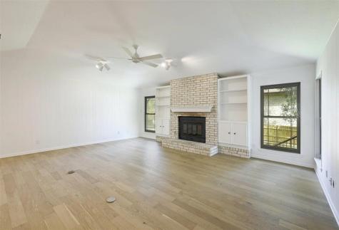 2115 Wychwood Drive Austin TX 78746