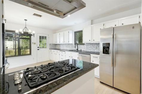 2115 Wychwood Drive Austin TX 78746