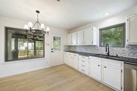2115 Wychwood Drive Austin TX 78746