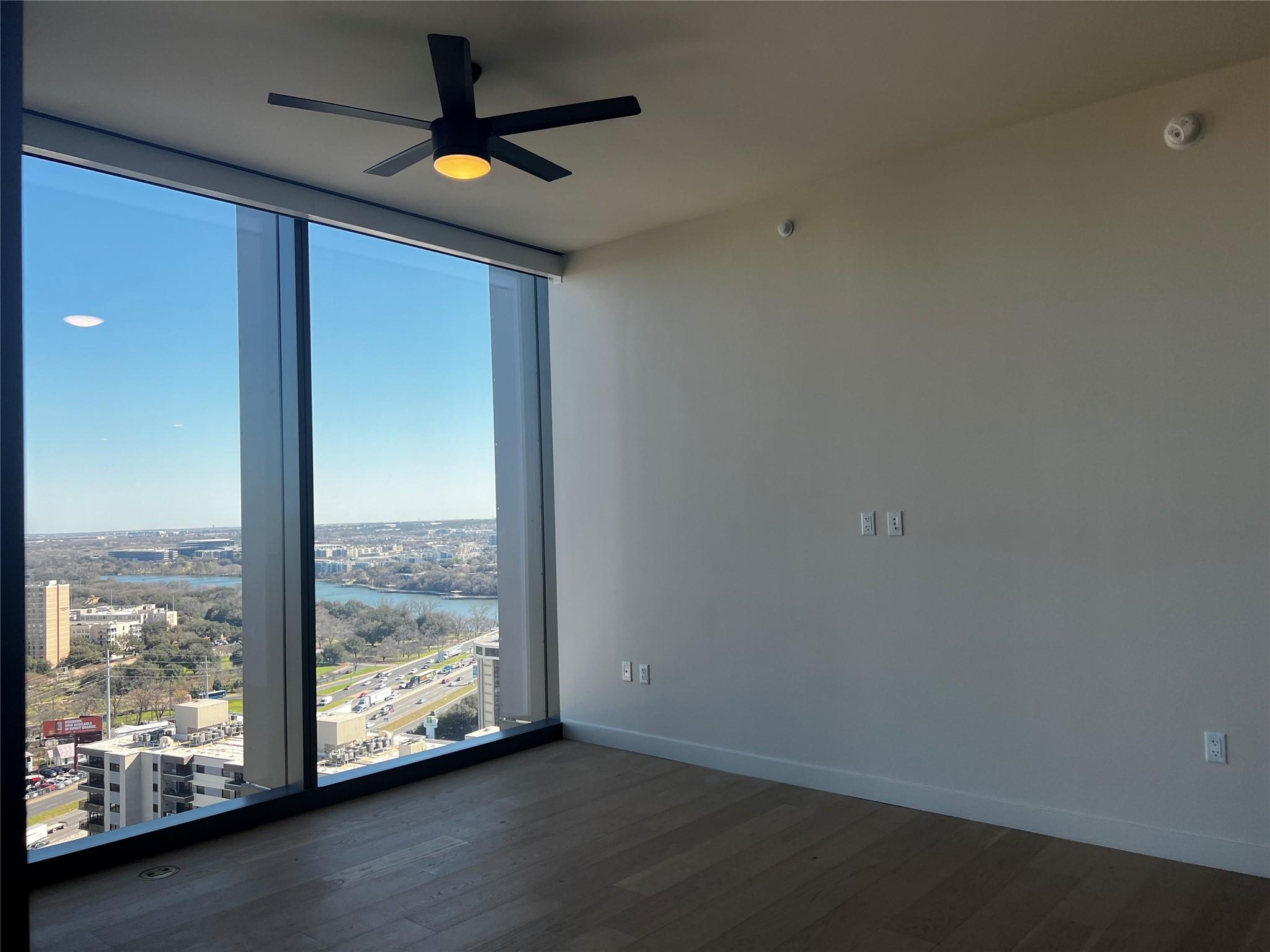 44 East #2107 Avenue Austin TX 78701