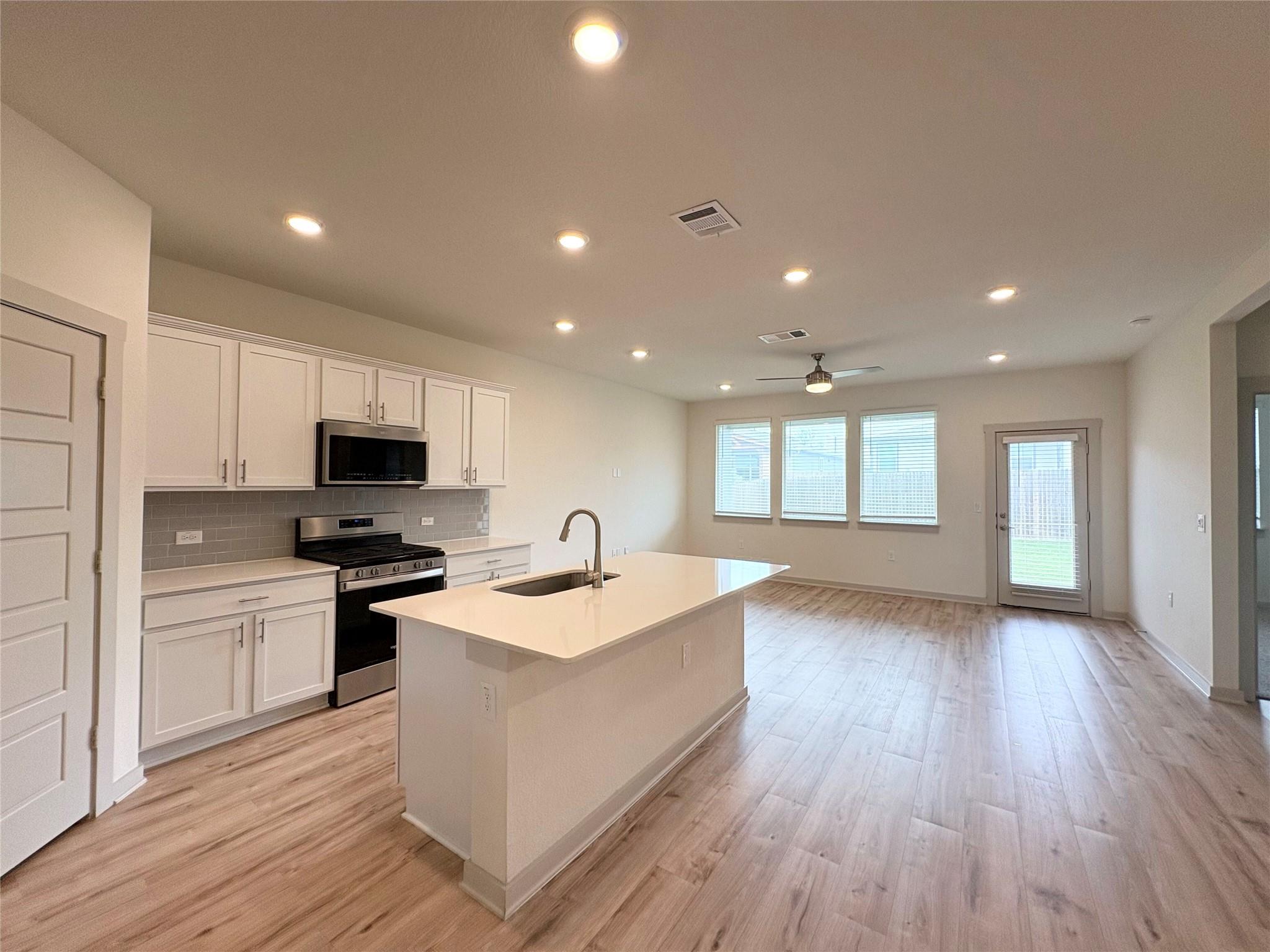 13704 Zuhause Drive Pflugerville TX 78660