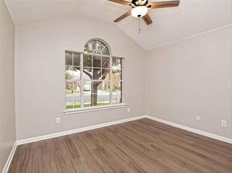 913 Old Wick Castle Way Pflugerville TX 78660