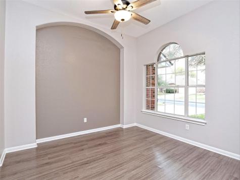 913 Old Wick Castle Way Pflugerville TX 78660