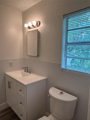 1107-6 N Pine Street Bastrop TX 78602