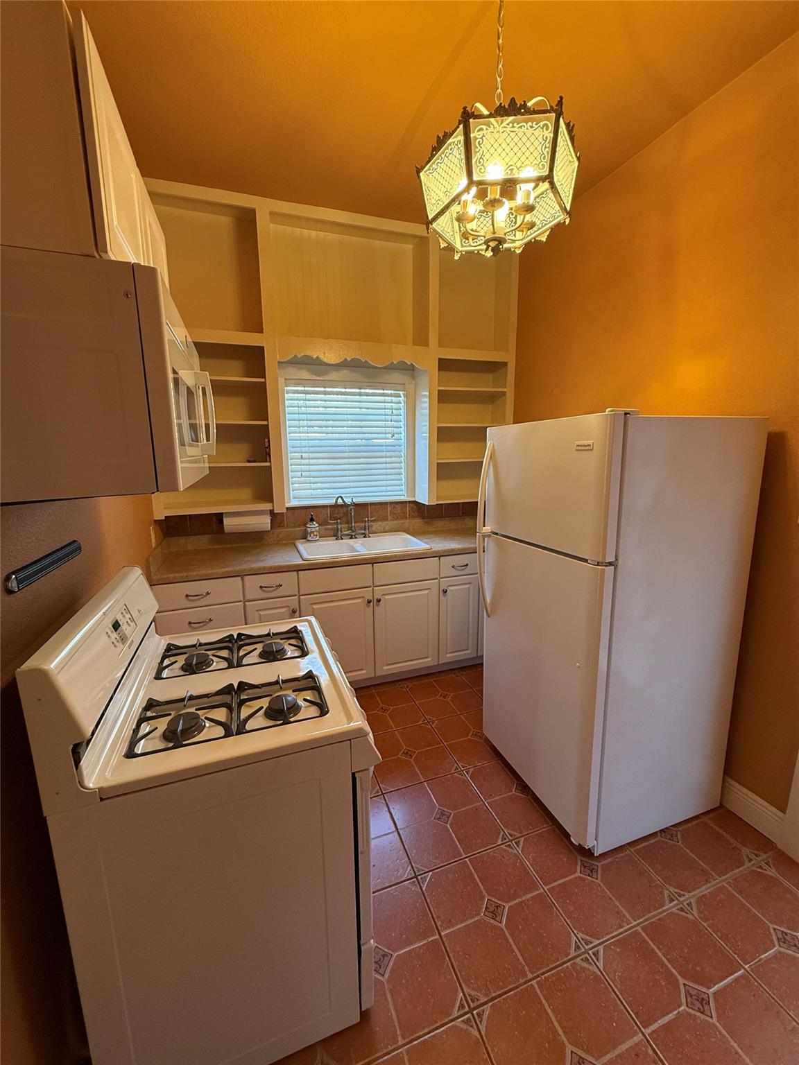 406 Normandy Street Austin TX 78745