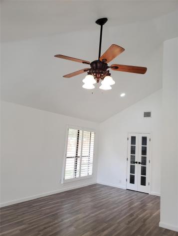 703 Meadow Creek Drive Pflugerville TX 78660