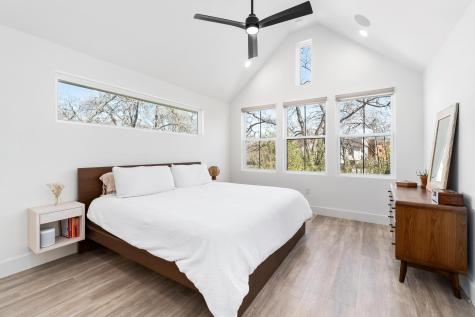 3302 Thompson Street Austin TX 78702