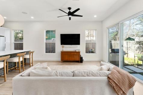 3302 Thompson Street Austin TX 78702