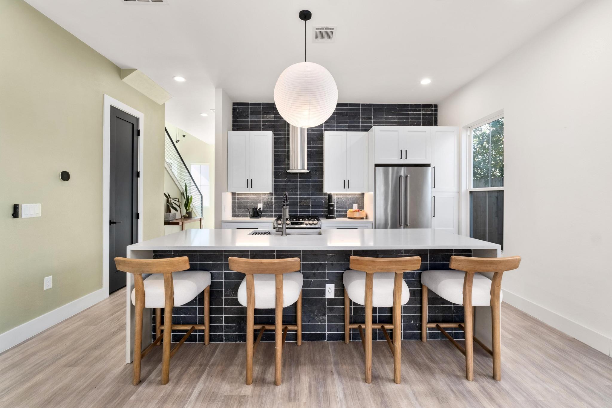 3302 Thompson Street Austin TX 78702