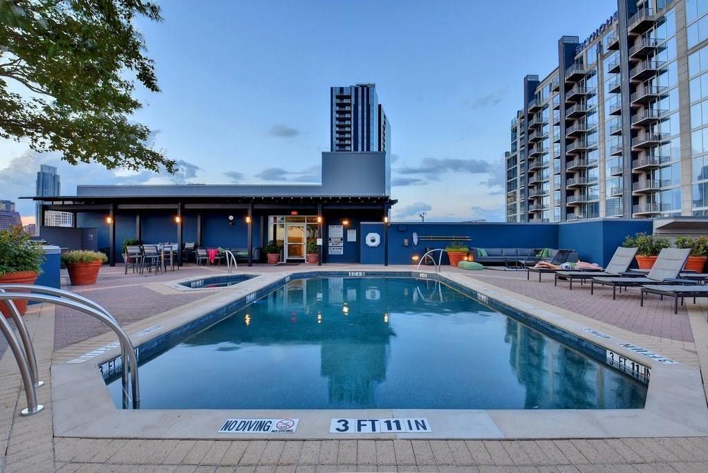 54 Rainey Street Austin TX 78701