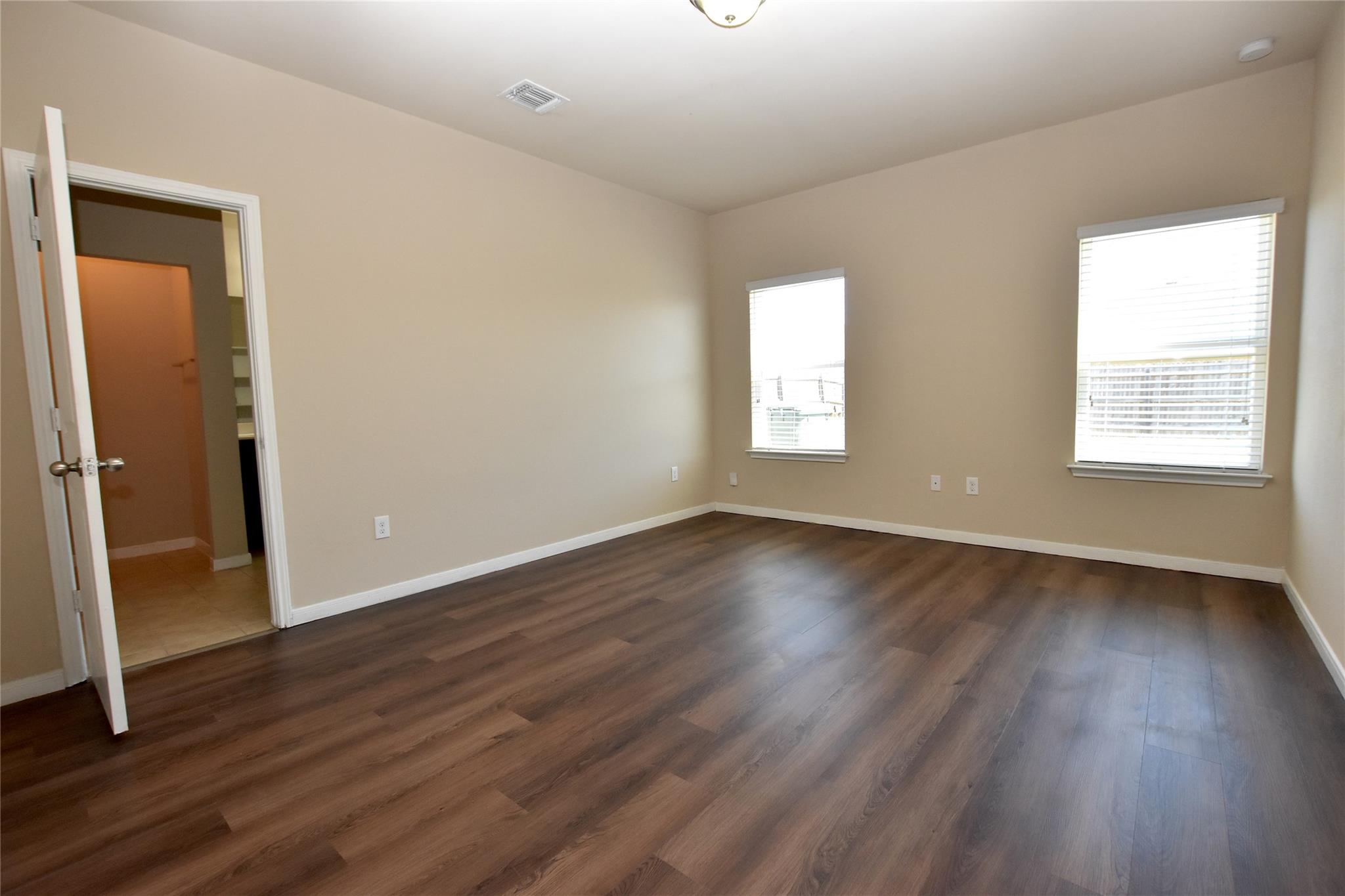 5725 Roderick Drive Austin TX 78724