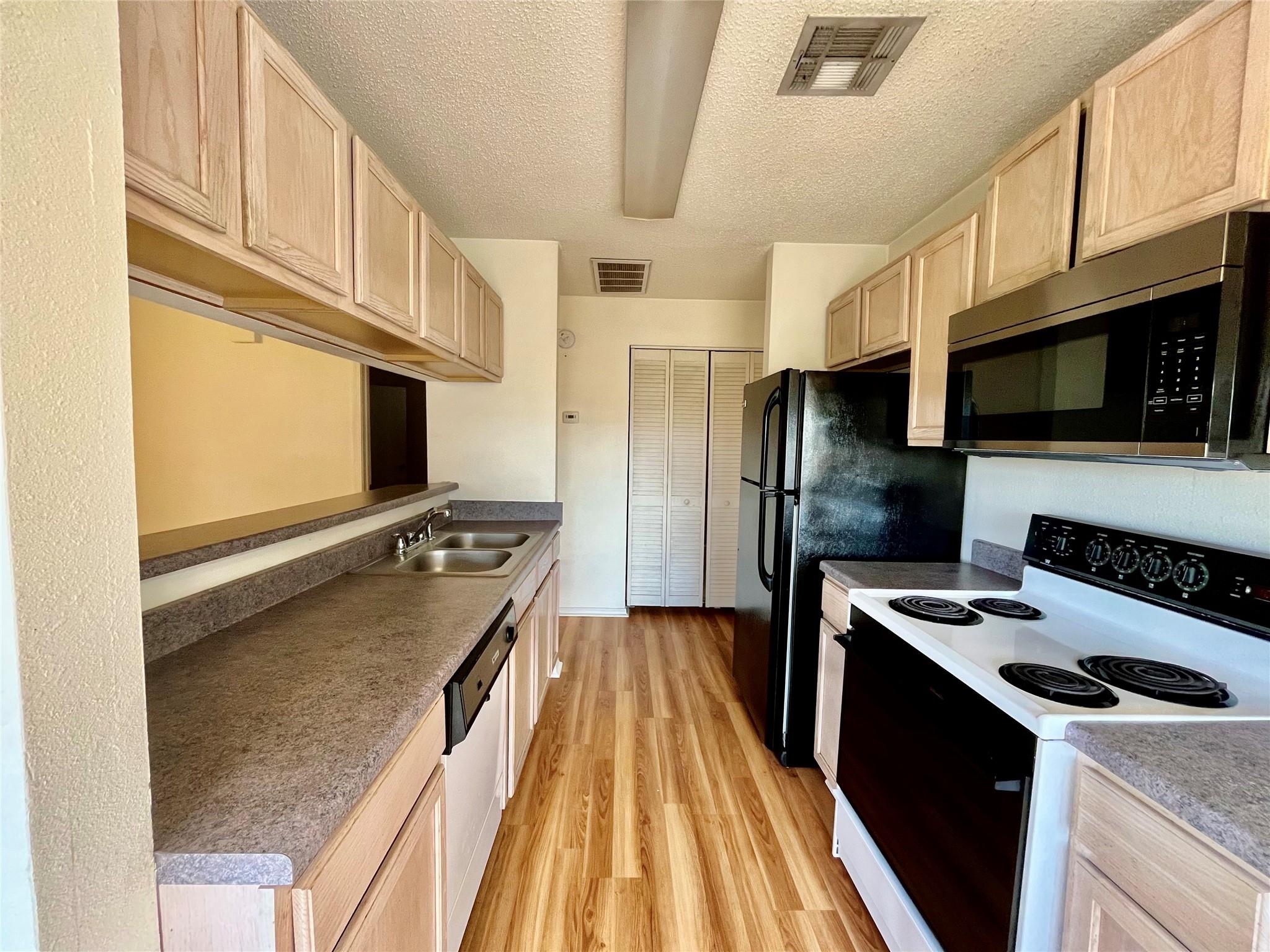 125 Stockmen Lane Maxwell TX 78656