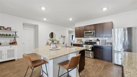 825 Nodding Nixie Seguin TX 78155