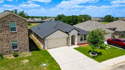 825 Nodding Nixie Seguin TX 78155