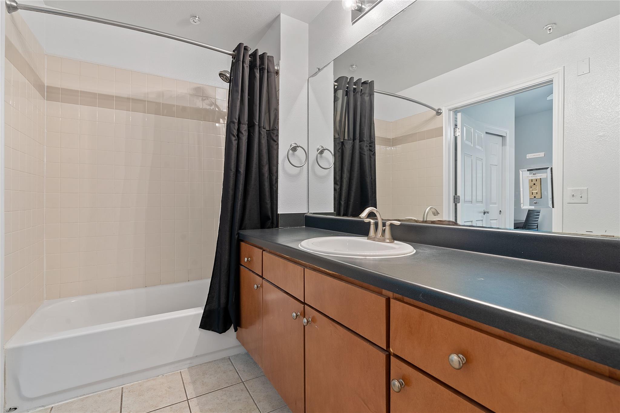 2515 Pearl Austin TX 78705