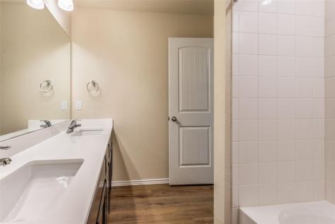 125 Break Avenue Taylor TX 76574