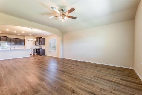 125 Break Avenue Taylor TX 76574