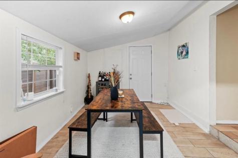 1606 Walnut Avenue Austin TX 78702