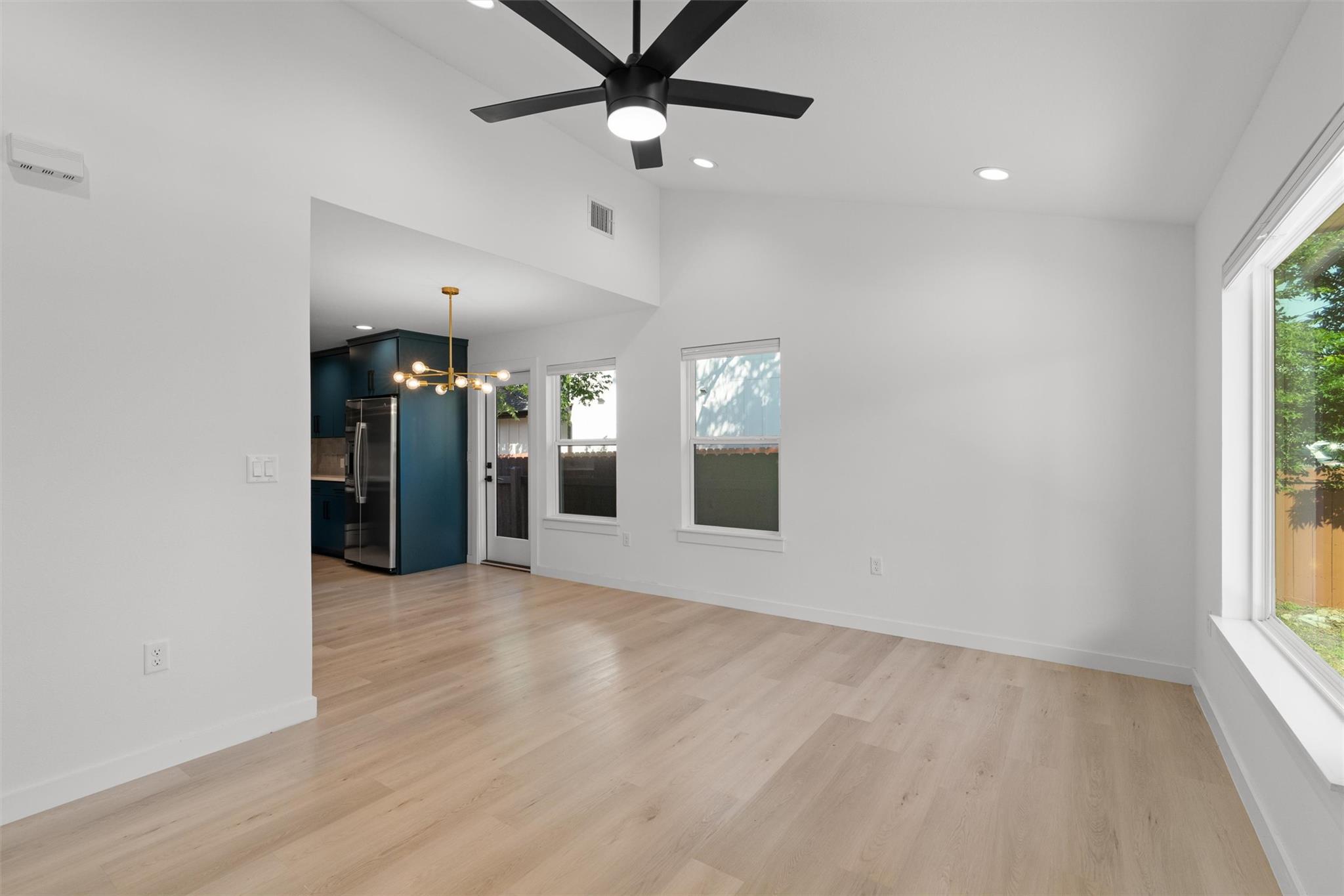 4609 Leslie Avenue Austin TX 78721