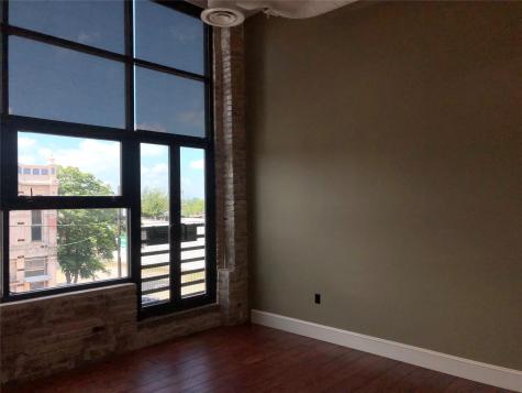 110 W 2nd Street Taylor TX 76574