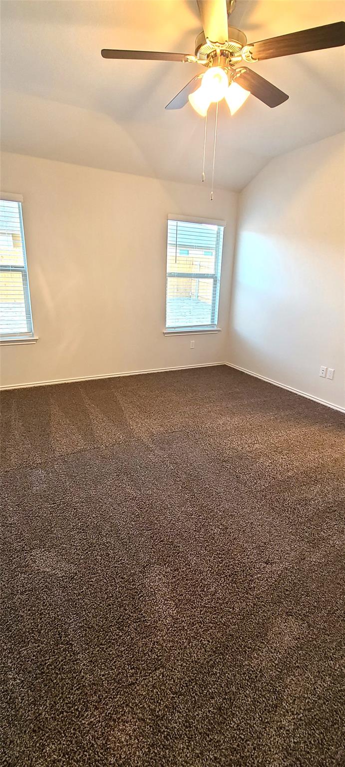 172 Pivot Drive Taylor TX 76574