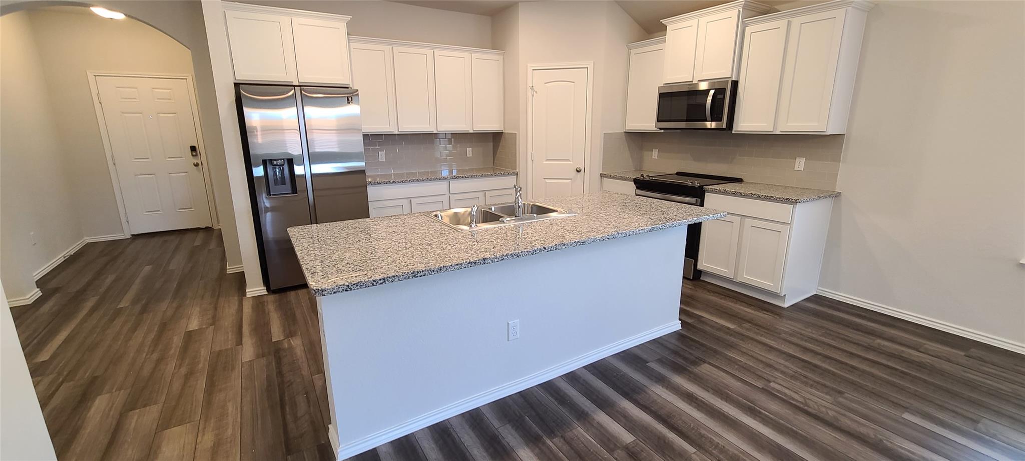 172 Pivot Drive Taylor TX 76574