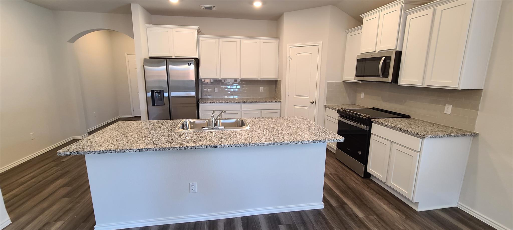 172 Pivot Drive Taylor TX 76574