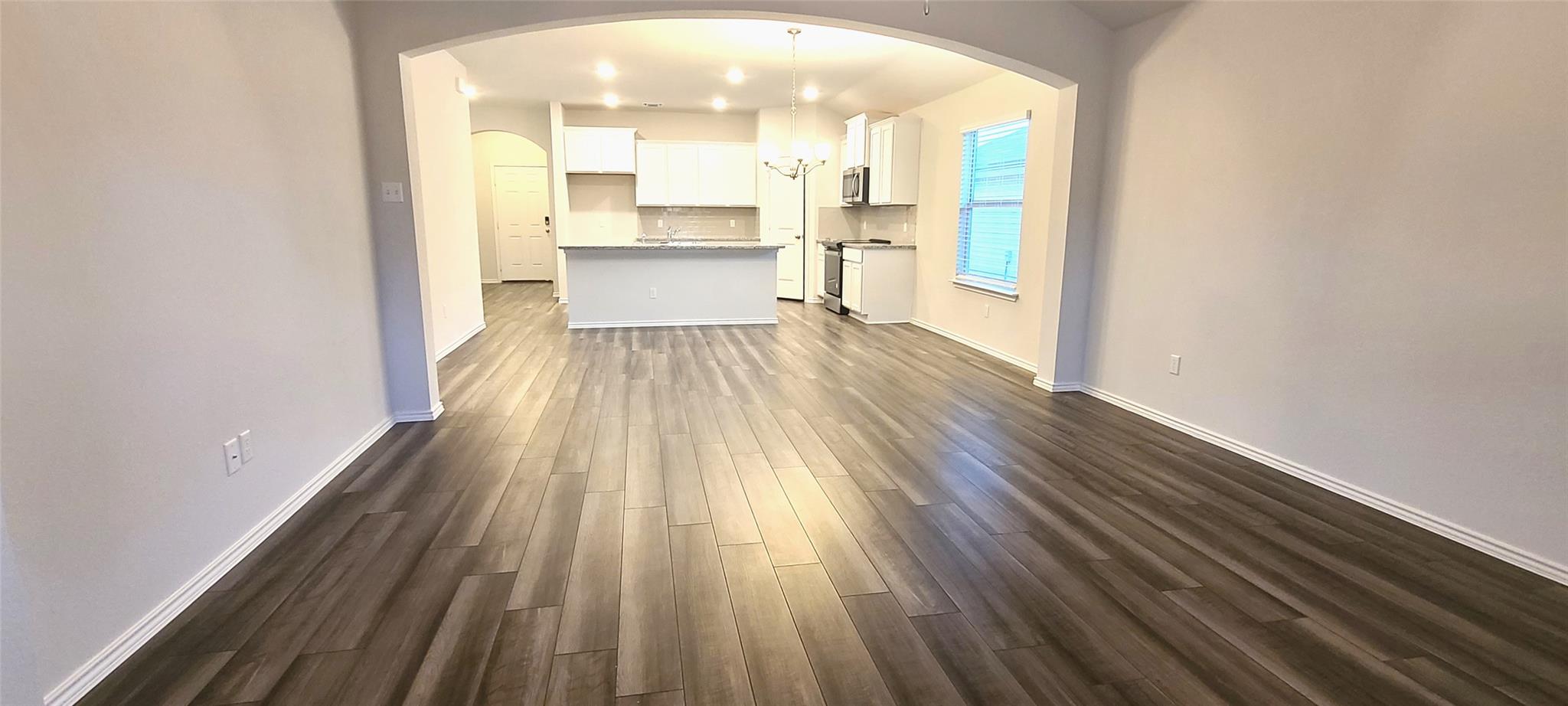 172 Pivot Drive Taylor TX 76574