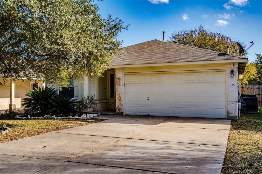 1307 Dillon Lake Bend Leander TX 78641