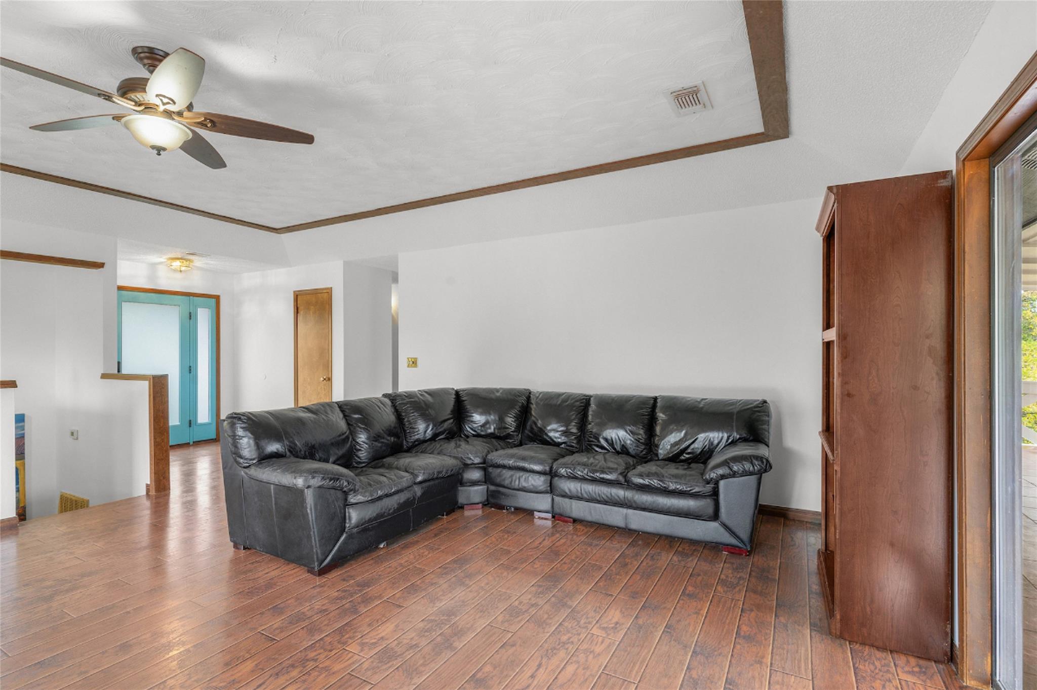 21205 National Drive Lago Vista TX 78645