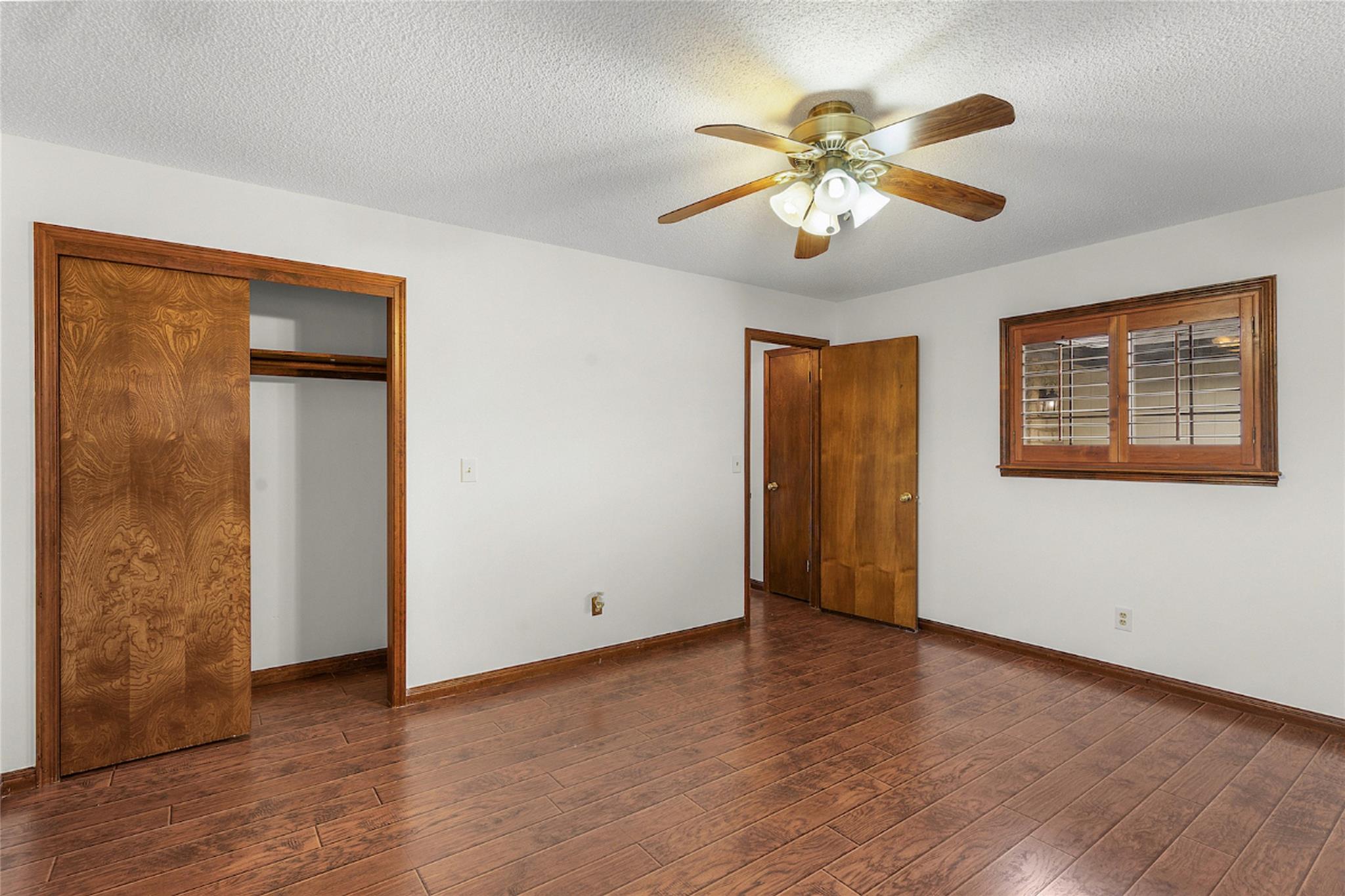 21205 National Drive Lago Vista TX 78645